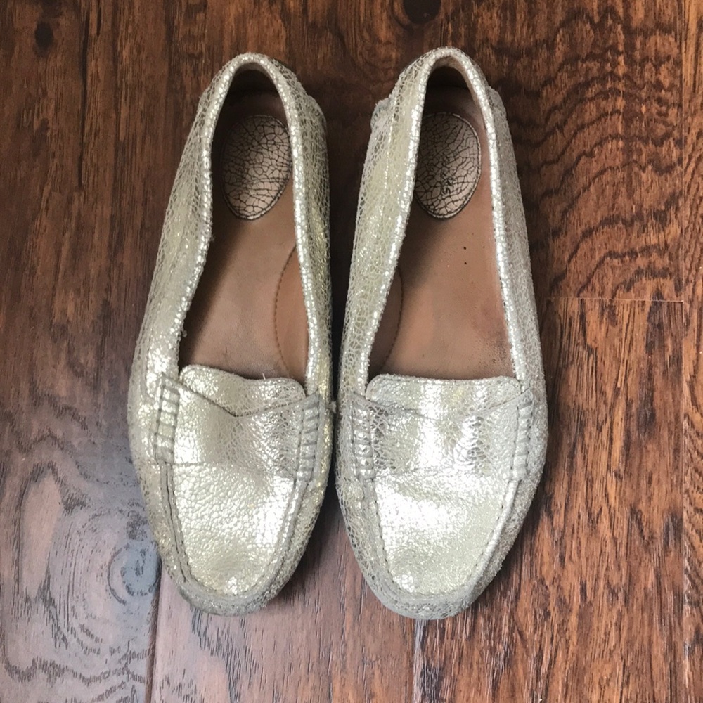 Clark’s gold flats
